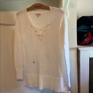 V-Neck pullover sweater